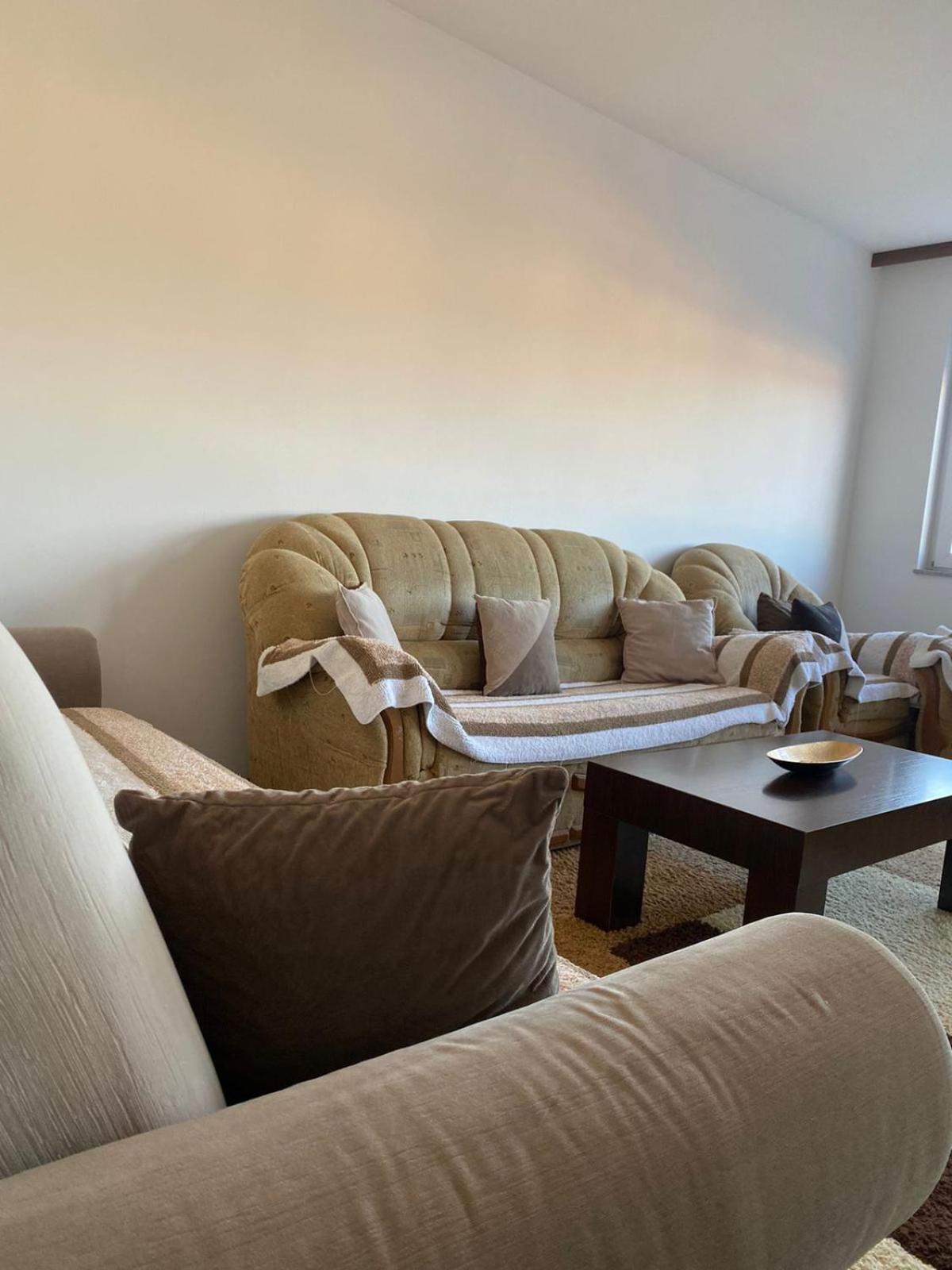 Private Apartments Prishtina Pristina Buitenkant foto