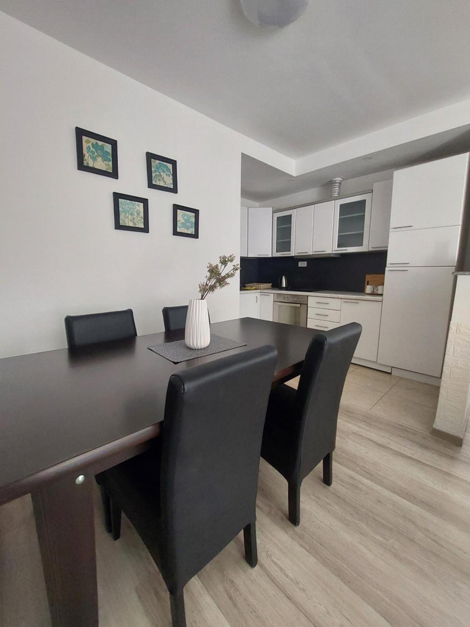 Private Apartments Prishtina Pristina Buitenkant foto
