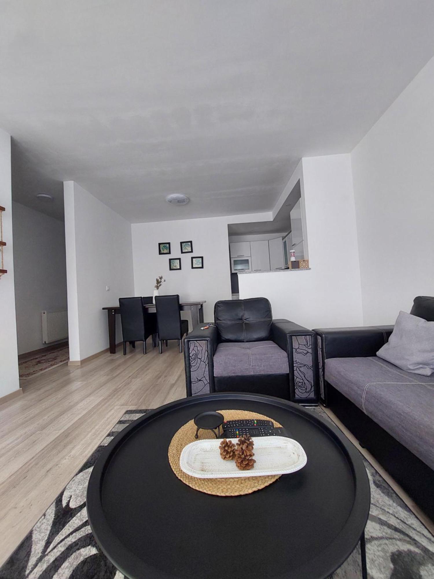 Private Apartments Prishtina Pristina Buitenkant foto